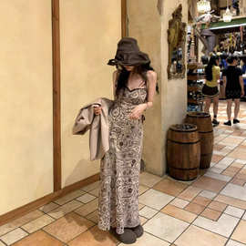 腰果花蕾丝边吊带连衣裙女夏季气质收腰修身A字裙度假风裙子长裙