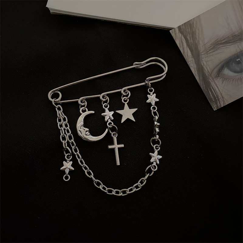 Europäischer und amerikanischer grenzüberschreitender Schmuck: Halbmond-Kreuz-Stern-Brosche, persönliche Anstecknadel für attraktive Frauen, Hut, Kleidung, Anzug_voghion.com