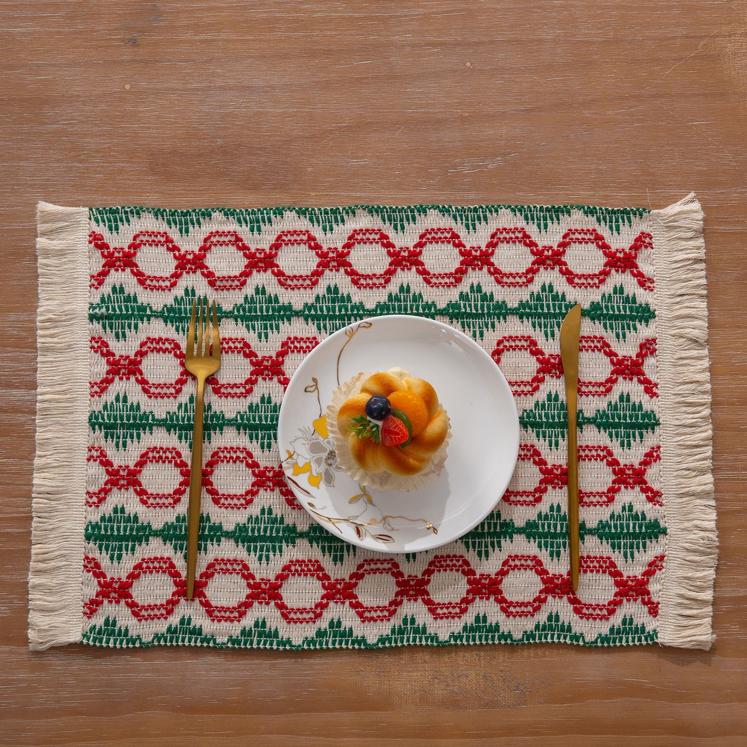 Neue Weihnachten Abendessen Matte Baumwolle Quaste Isolierung Matte Dual Farbe Gespleißt Gewebt Geschirr Matte Böhmischen Western Abendessen Matte_voghion.com