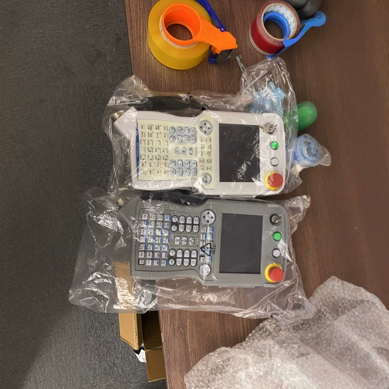 Пульт управления роботом Yaskawa DX200 JZRCR-YPO21-1