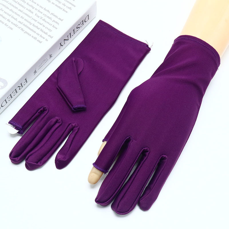 두 손가락 보라색