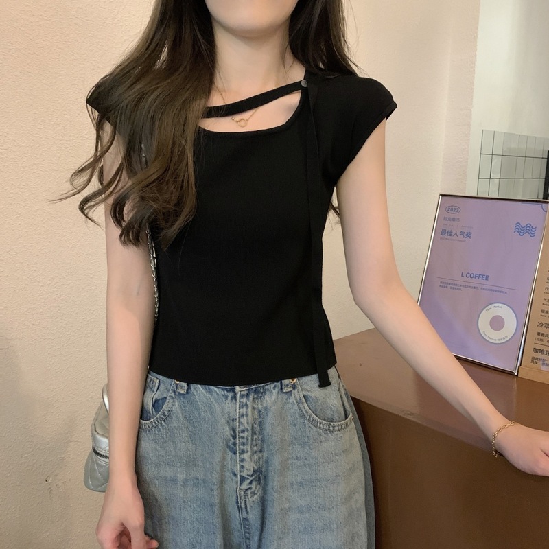 シックな夏フレンチスクエアカラーレースアップデザインニット半袖Tシャツホットガールショート薄手トップA3893|undefined
