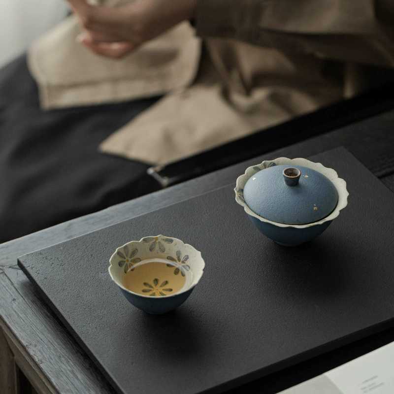 宜室茶话 Ceramic blue tea cup, hand painting