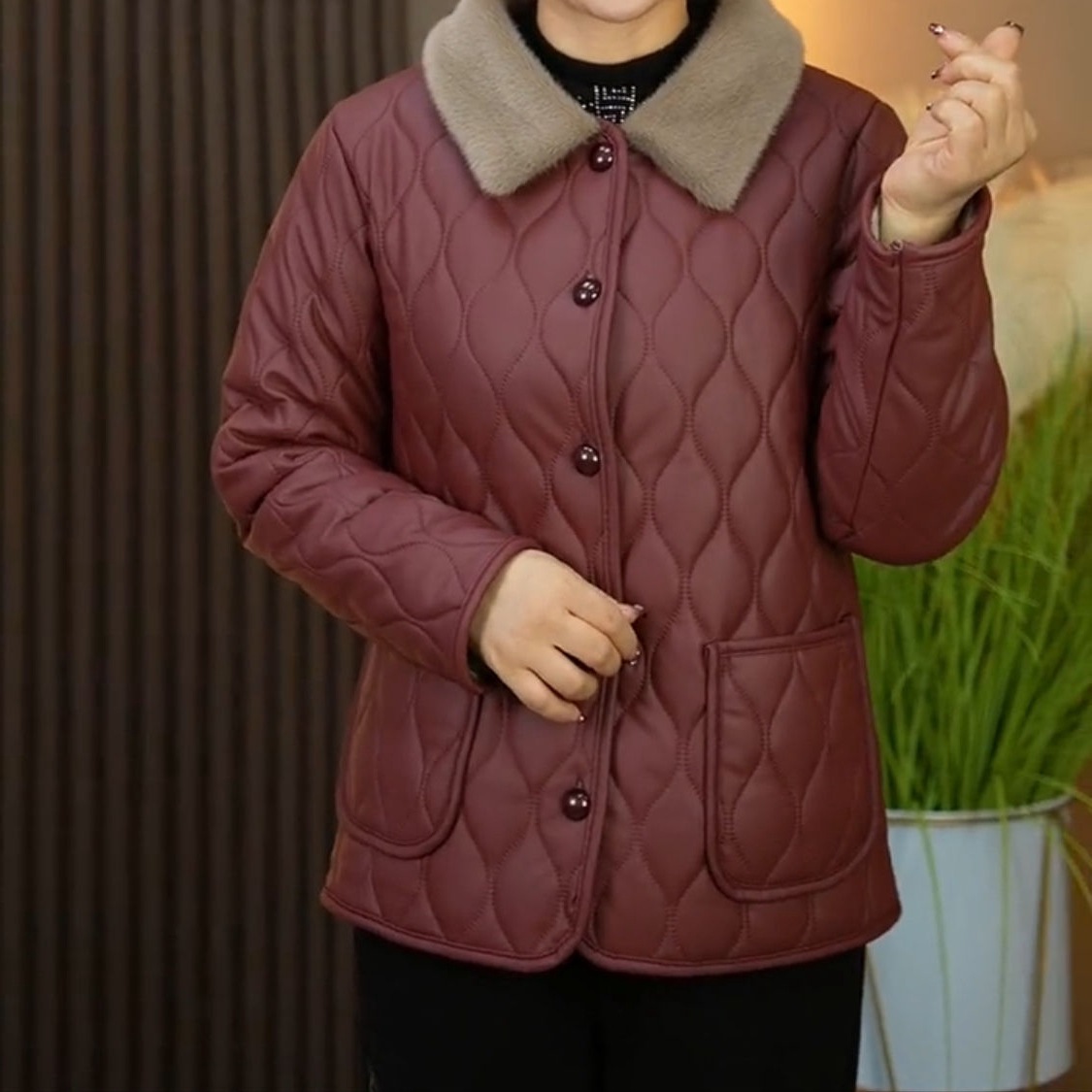 2023新款时尚妈妈外套秋冬款棉袄加厚棉服时尚保暖休闲女小棉衣女