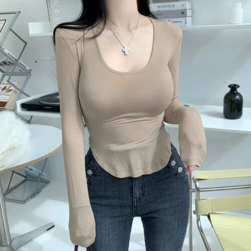 Show chest, niche inside, hot girl, pure desire, bottom collar, top, women's u irregular sexy long-sleeved T-shirt, unique