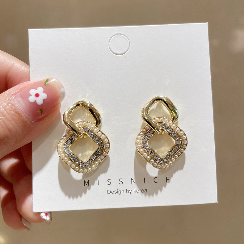Korean style geometric diamondshape pearl earringspicture4