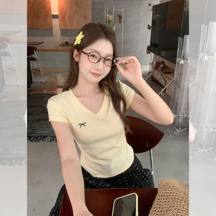Pure V-neck Bow Embroidery Design Sense Shoulder Short-sleeved T-shirt Women's 2025 Summer Chic Pleated Waist Top