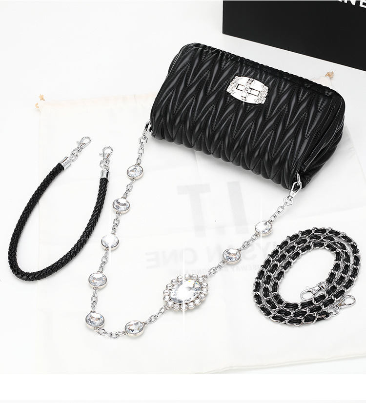 Pequena bolsa transversal quadrada feminina bolsa acolchoada corrente_voghion.com