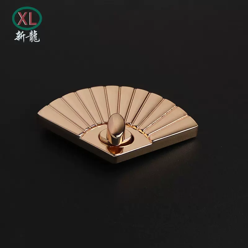 新龍箱包五金配件扇形拧锁扣锌合金贝壳包包扭锁厂家直供包包锁扣