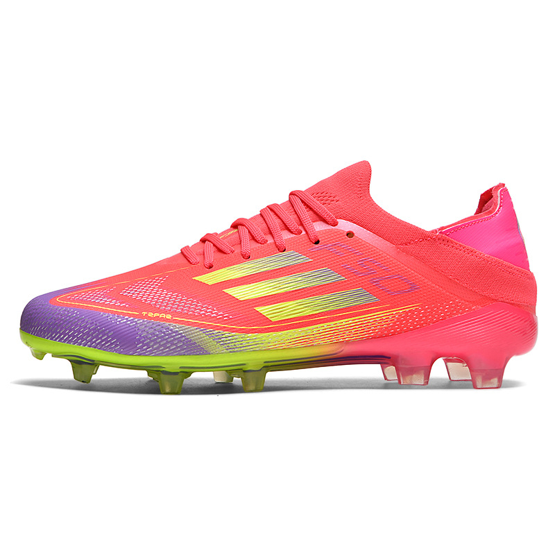 Nuevos zapatos de fútbol transfronterizos de 2025 hombres y mujeres jóvenes clavos largos zapatos deportivos de entrenamiento de cuatro colores