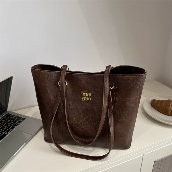 High-quality women's large-capacity bag, new 2025 model, casual commuter winter shoulder tote bag, handbag, crossbody bag