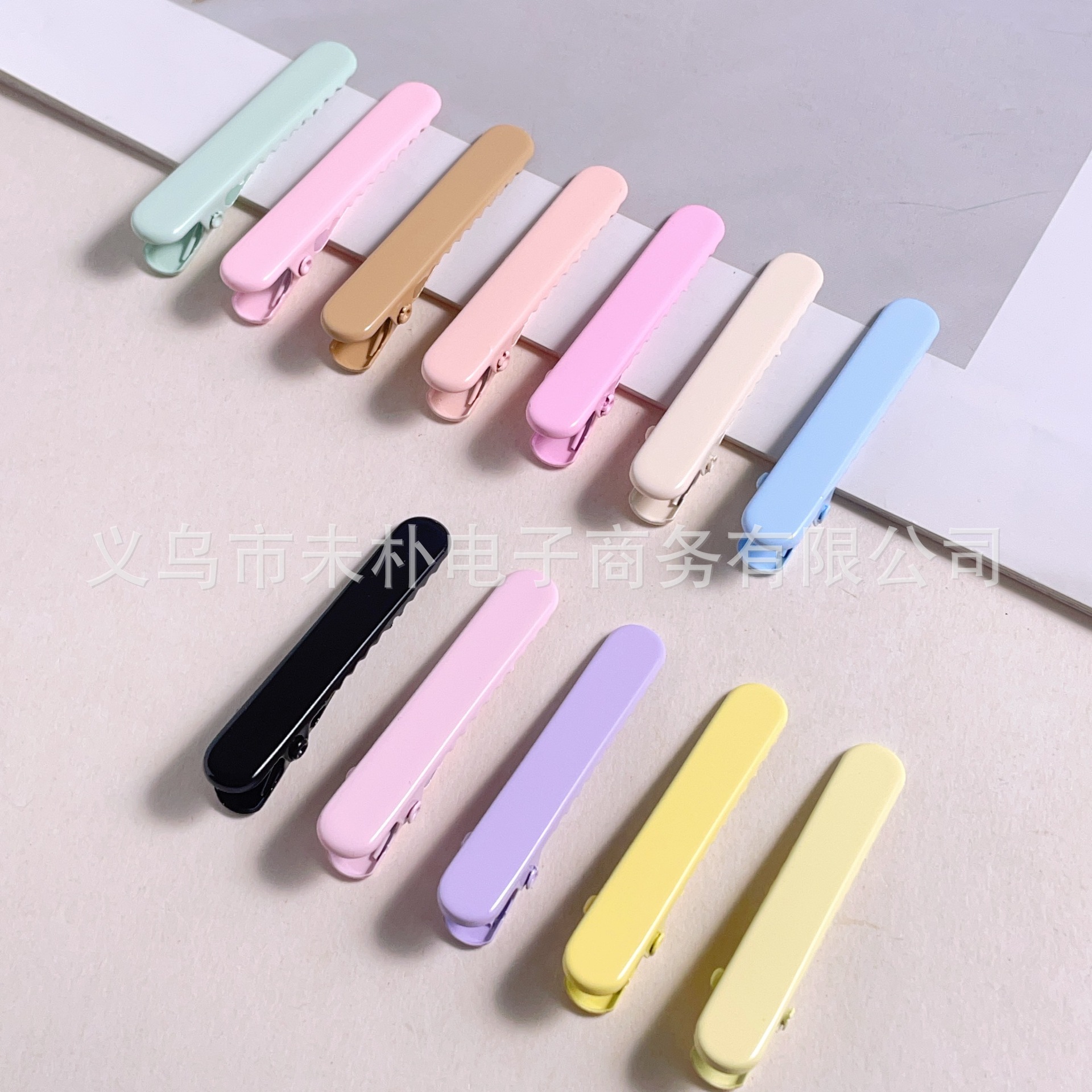 Metal de color sin marcas 5cm cabeza redonda sólida clips clips para niños clips de pelo DIY crema hecha a mano clips de pelo pegamento clips