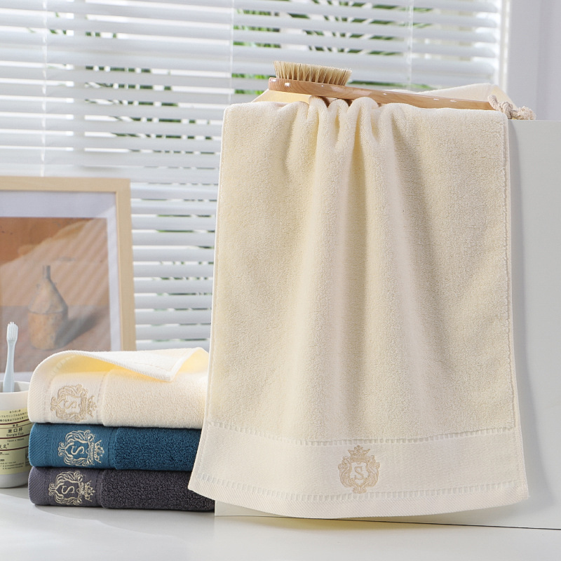 Serviette de visage épaisse en coton 32 plis avec logo brodé_voghion.com