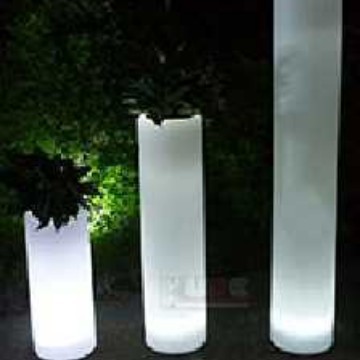 Transfronterizos hot sale LED iluminado gran recipiente de maceta redonda creativa lámpara de rotación moldeado RGB maceta de escritorio a todo color