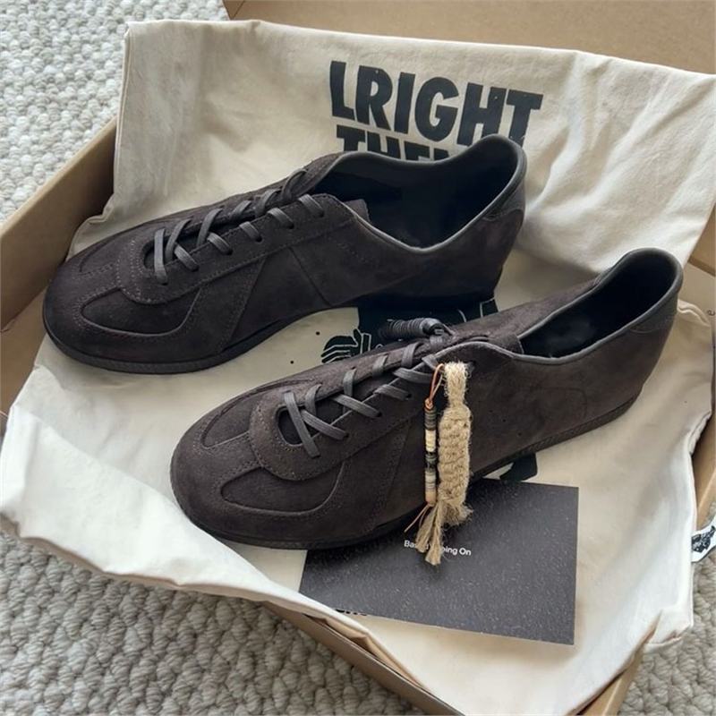 Cowhide Version ~ Retro Round-Toe Flats-Soled Moral Training Shoes for Women, Korean Style Lace-Up Thick-Soled Casual Sneakers, Sports Forrest Gump Shoes