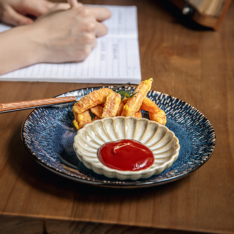 Plato con sabor a pétalos retro amarillo Fangju Plato de condimento japonés Plato pequeño de cerámica Salsa para barbacoa Plato pequeño Exportación transfronteriza