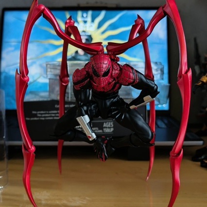 Ultimate Spider-Man Peter Parker Oynaq Fiqur 15 sm