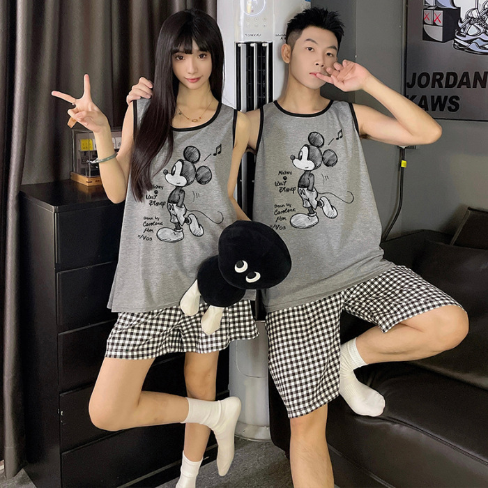 Crayon Shin-chan pijamas de pareja mujeres verano algodón chaleco pantalones cortos estudiantes de dibujos animados lindo traje de servicio a domicilio para hombres