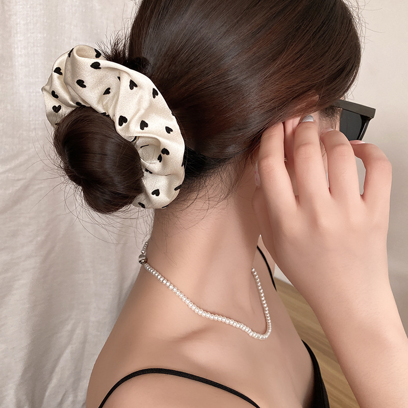 Nuevo amor lunares Advanced satén intestino grueso lazo para el cabello temperamento personalidad todo-fósforo cuerda para el cabello bola accesorios para el cabello cuerda para la cabeza