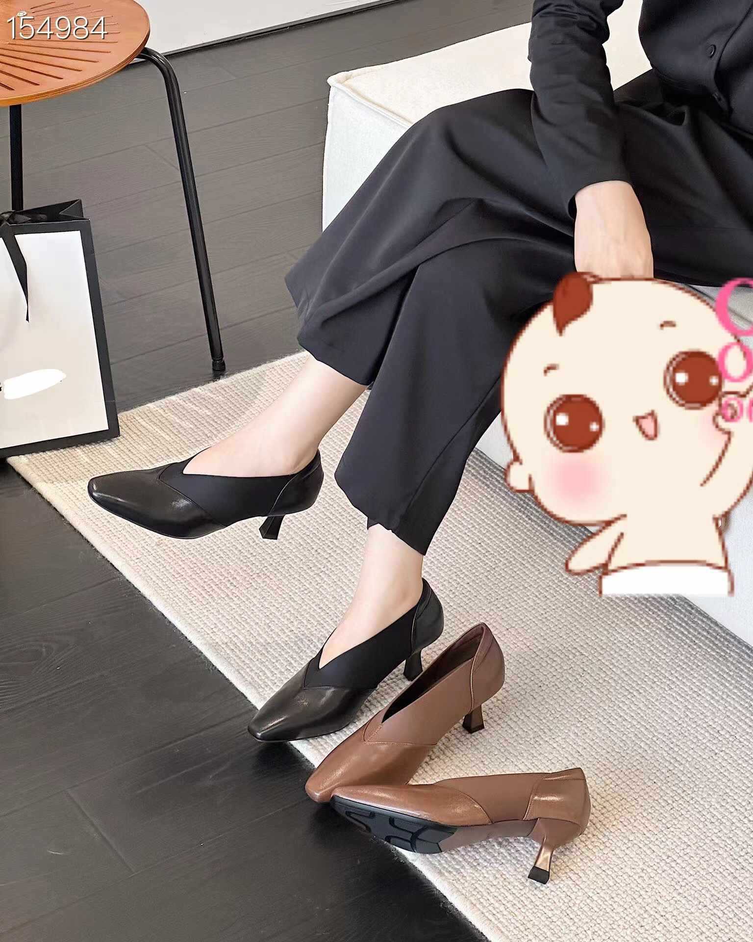 Giày bốt nữ cổ thấp mũi nhọn gót cao 9 cm phong cách thời trang — Màu đen chi tiết 2