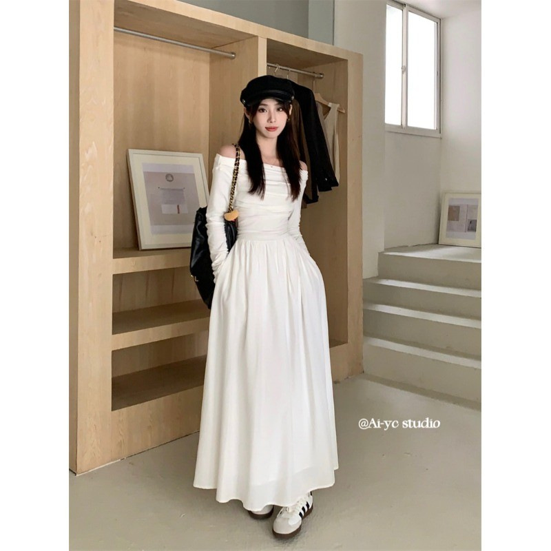 French Hepburn Style off-shoulder Long-sleeved Dress Women's Autumn Tight Waist Skinny Black Dress Elegant A- line Long Dress