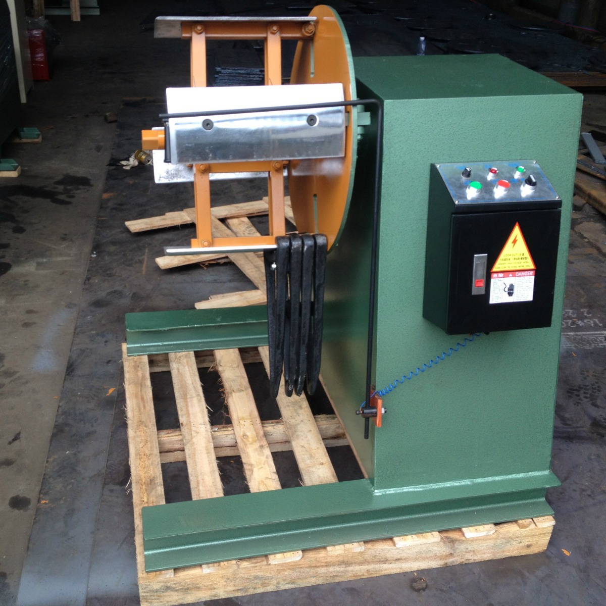 冲床放料架 自动送料架   重型材料架    价格优  质量好 正品