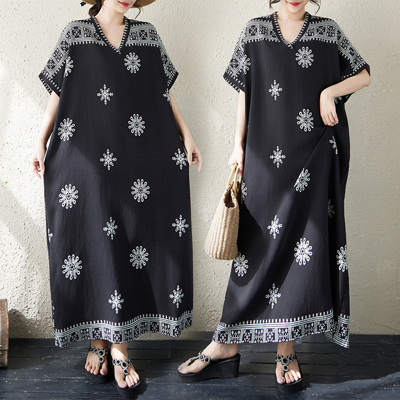 Real Shot of the 26 New Summer Cotton-Linen Floral Green V-Neck Loose Vacation-Style Beach Dress, Long Artistic Women's Robe Real Shot of the 26 New Summer Cotton-Linen Floral Green V-Neck Loose Vacation-Style Beach Dress, Long Artistic Women's Robe