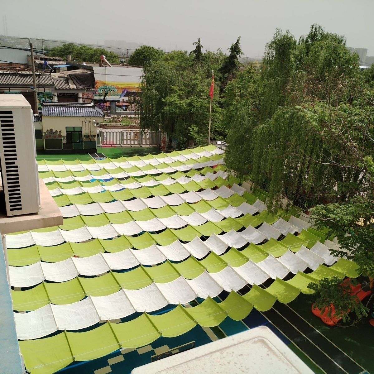 波浪收拉遮阳网手动电动遮阳帆新款家用彩色遮阳网幼儿园领取泳池