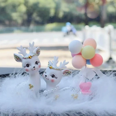 New Trendy Car Ornaments: Car ornaments - white-diamond-encrusted-deer-shaking-head-balloon-medium-wool-pad-glue-10