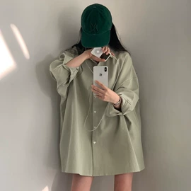 女式衬衫;连衣裙;毛衣