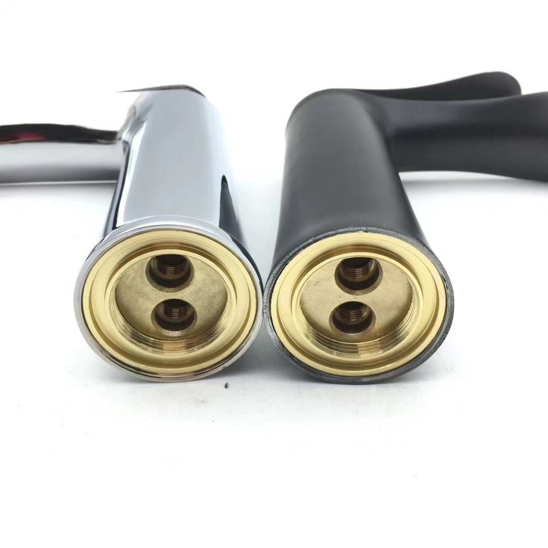 Alto estándar incorporado solo agujero grifo negro lavabo grifo oro pato lengua plana lavabo bajo encimera cuenca grifo