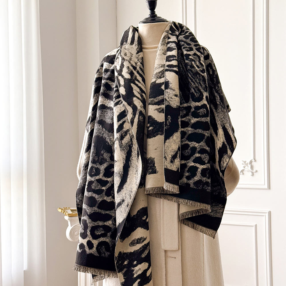Nuevo paisaje Jacquard imita bufandas de cachemir para mujeres con aire acondicionado sala de chal de otoño y invierno grueso calentamiento largo babillo transfronterizo