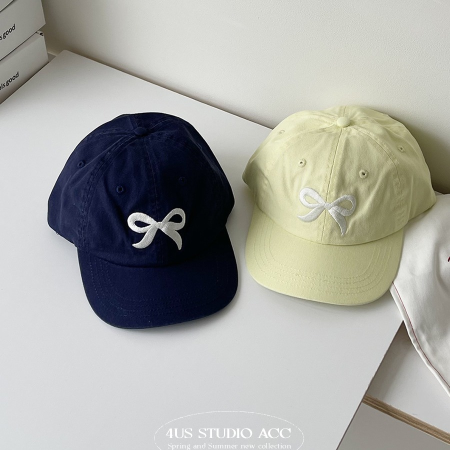 Ins nicho plano de arco bordado gorra de lengua de mujer primavera nueva versión coreana de la calle de la gorra de béisbol flexible superior