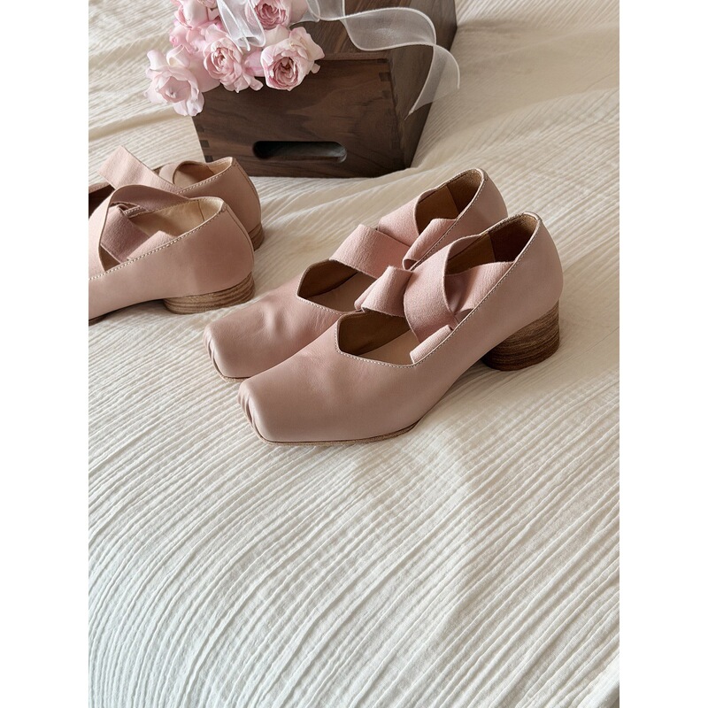 Grape Mom's Same Style Cross-Strap Mary Jane Shoes for Women, Square Toe Pig Nose Ballet Shoes, Chunky Heel Shallow Mouth Cowhide Flats