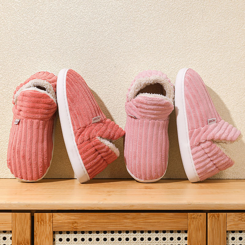Zapatillas de algodón de invierno 2024 bolsas domésticas interiores raíz fondo grueso antideslizante para niños zapatos de algodón de peluche caliente para niños y niñas