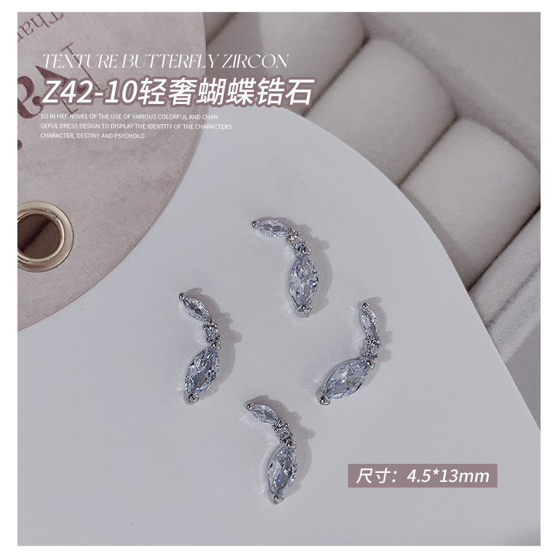 Zircon de mariposa de lujo ligero Z42-10