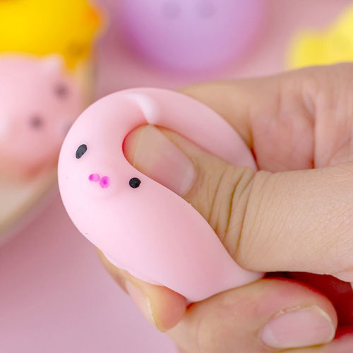 Cute, super-adorable office desk decor and stress-relief toy—perfect for pop-up stalls! Wholesale supply of ultra-cute animal-shaped squishy toys.