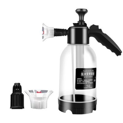 Car cleaning tools: manual sprayer with pressure relief