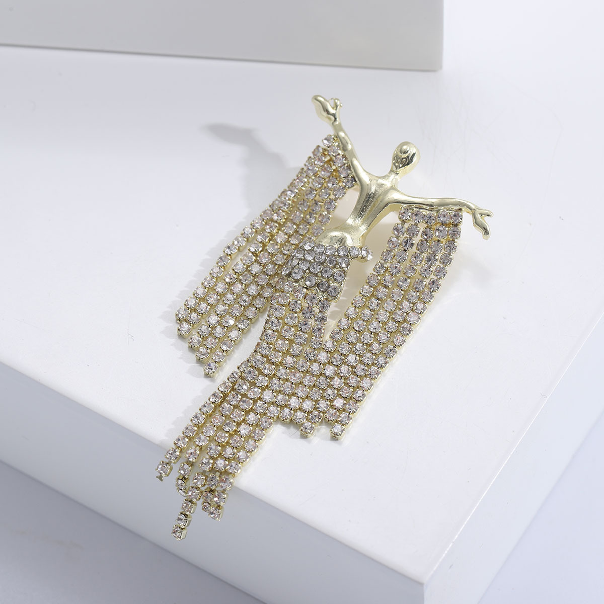 Casual, Street Occasion Elegant Lady Streetwear Pin Human Geometric Tassel Alloy Rhinestones Women's Brooches