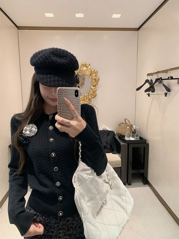早安樊樊 仿安哥拉绒进口机织针织开衫外套女山茶花胸针小香上衣|undefined