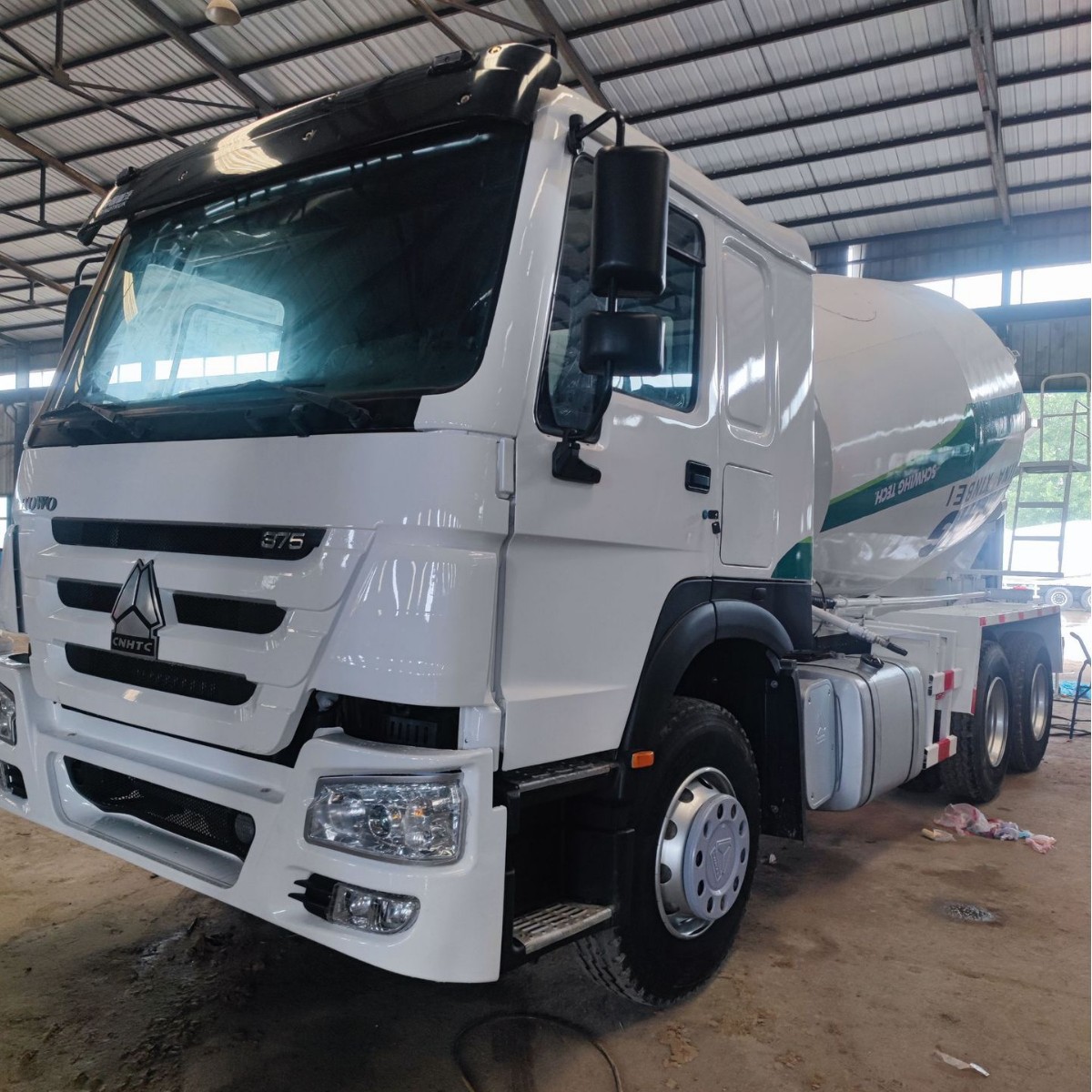 Used Dump Truck for Export, Shaanxi Automobile Delong F3000 6X4 Rear Eight-Wheel Dump Truck with Weichai Engine