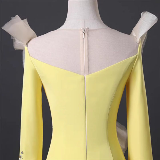 Chorus Dress 2025 New New Chinese Heavy Industry Performance Folk Song Long Vocal Art Test Host Dress