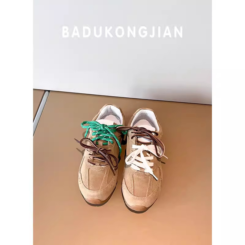 Demi-season retro universal sneakers for leisure