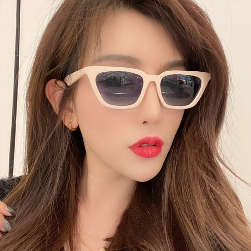 Sunglasses men's internet celebrity driving sunglasses women's fashionable pilot glasses retro style  new model 3924