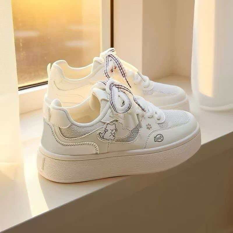 2026 primavera y verano nuevo estilo de estilo estudiantil moda universal encantador plano cómodo ligero zapatos deportivos de entrenamiento de mujeres