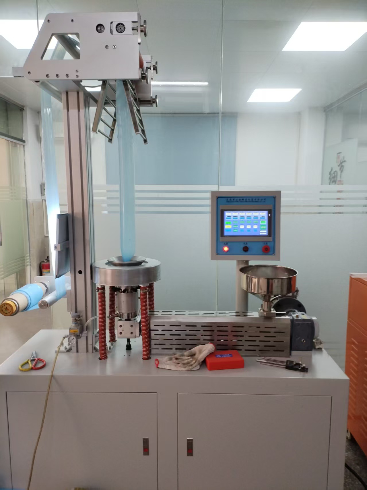 58228cf40377428ac9ed778a872324