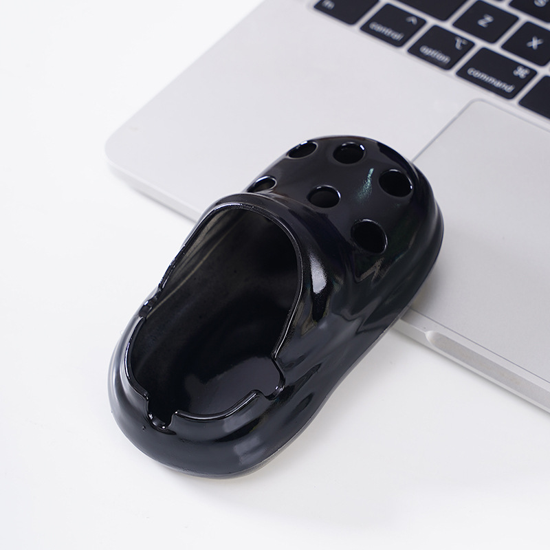 Zapatos con agujeros de celebridades de Internet Cenicero gris anti-volador creativo hogar lindo cenicero de escritorio antideslizante y antiescaldado