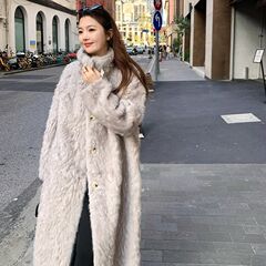 2025年冬季新款时尚韩版立领简约慵懒羊羔毛外套长款加厚外套女