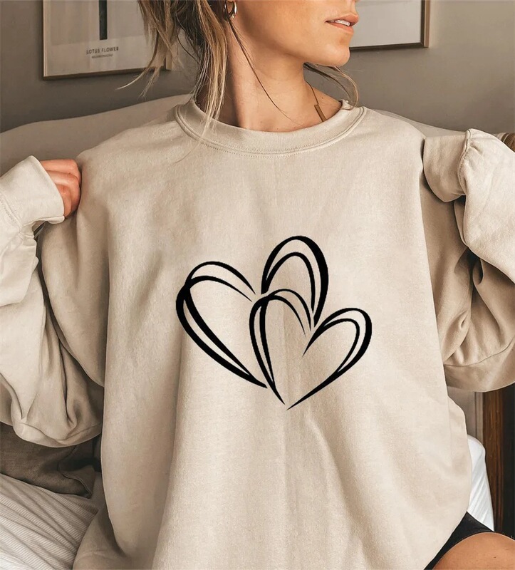 Round Neck Sweatshirt with Heart-Shaped Print, Women's Street Style Comfortable Cotton Geometric Pattern Crew Neck Sweatshirt Round Neck Sweatshirt with Heart-Shaped Print, Women's Street Style Comfortable Cotton Geometric Pattern Crew Neck Sweatshirt