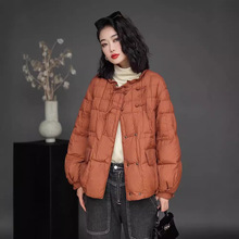 复古盘扣木耳边领子白鸭绒羽绒服女灯笼袖冬季新款韩版羽绒外套